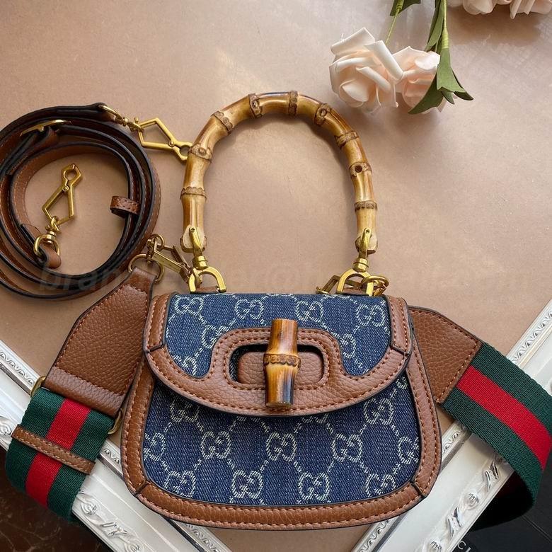 Gucci Handbags 371